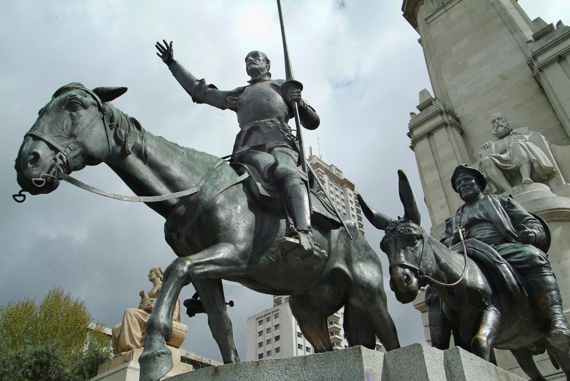 우리에겐 왜 이야기 속 영웅이 필요했을까